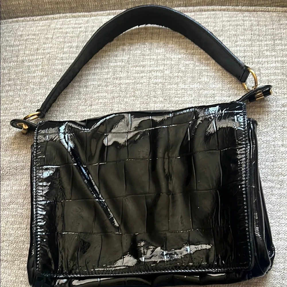 Yves Saint Laurent, Rive Gauche, Black Patent Leather Catlwalk Flap Bag - Picture 2 of 12